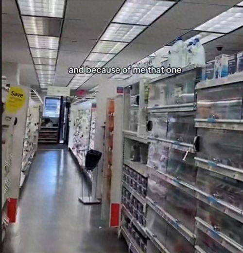 商品全被锁 要买先按铃 华人吐槽零元购让美国超市变防御工事