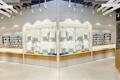 成都10月上新 新冠疫苗加强针开打 西南首店来袭